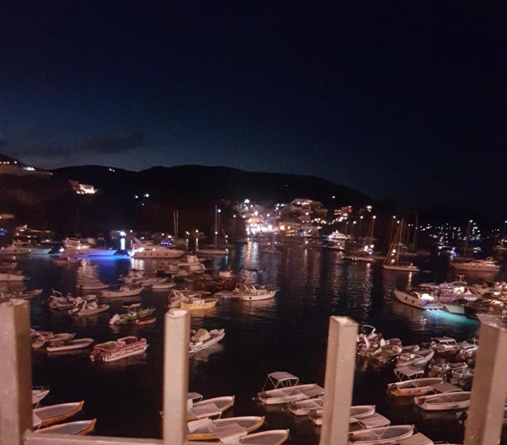 Hotel La Baia Ponza Exterior photo