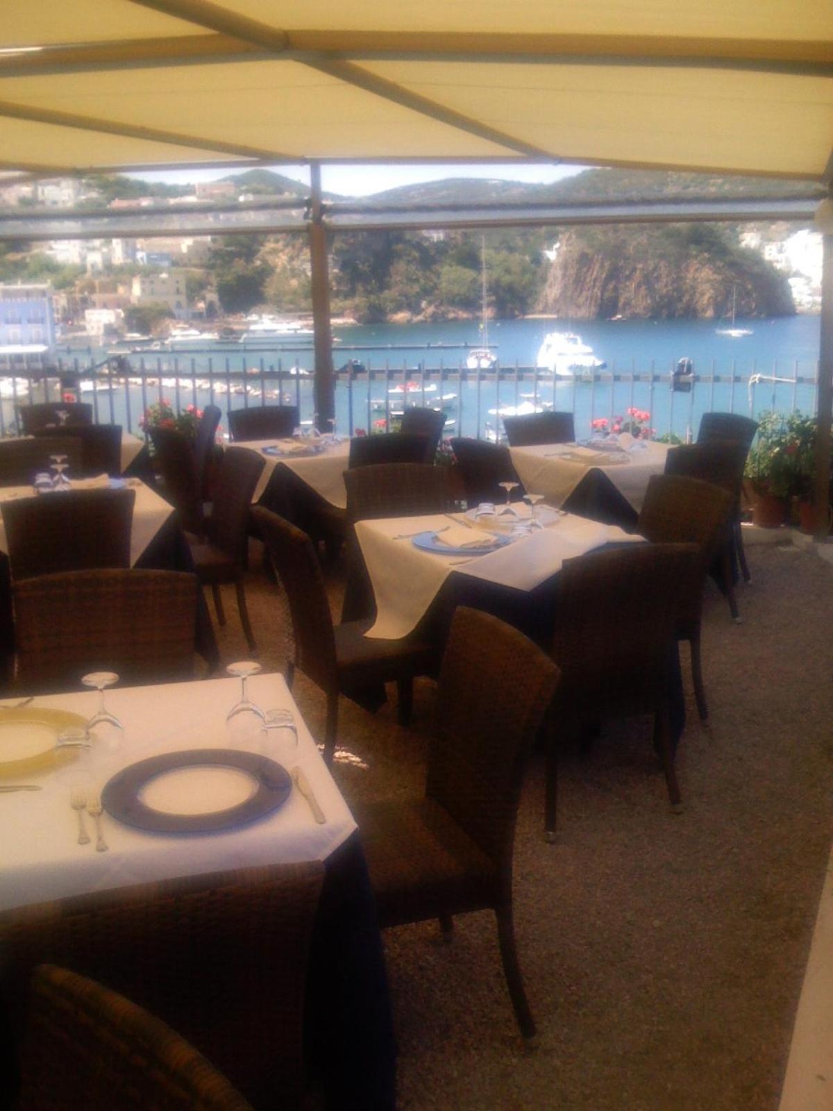 Hotel La Baia Ponza Exterior photo