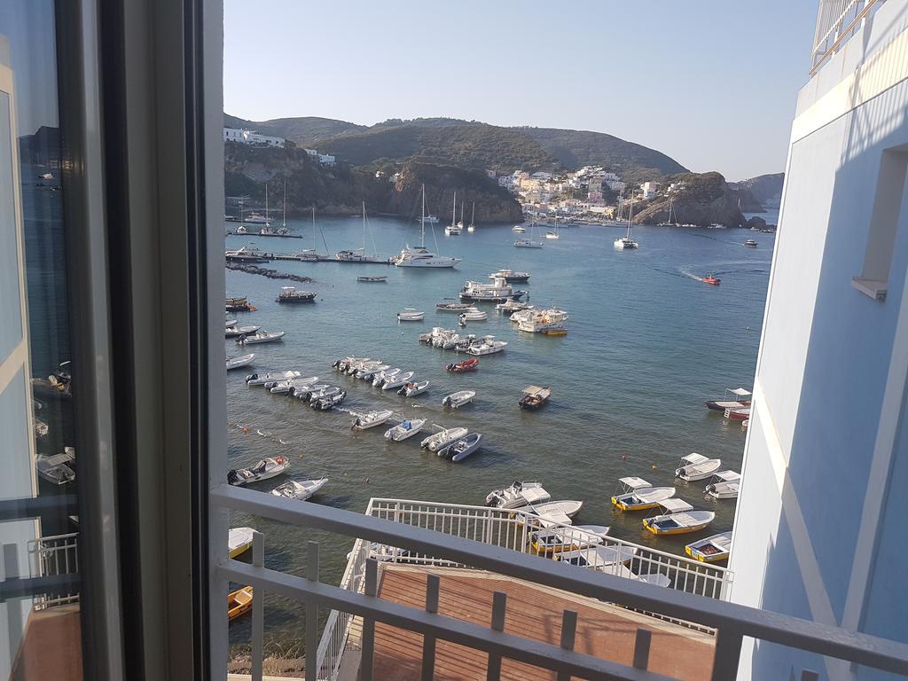 Hotel La Baia Ponza Exterior photo